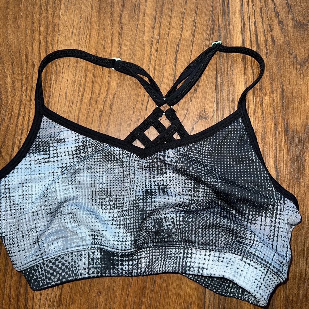 SO Fashion Sports Bra Athletic American Heritage Fashion Size Small